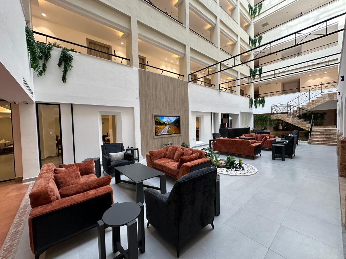 The Loft Hotel By Fhm Aqaba Ngoại thất bức ảnh