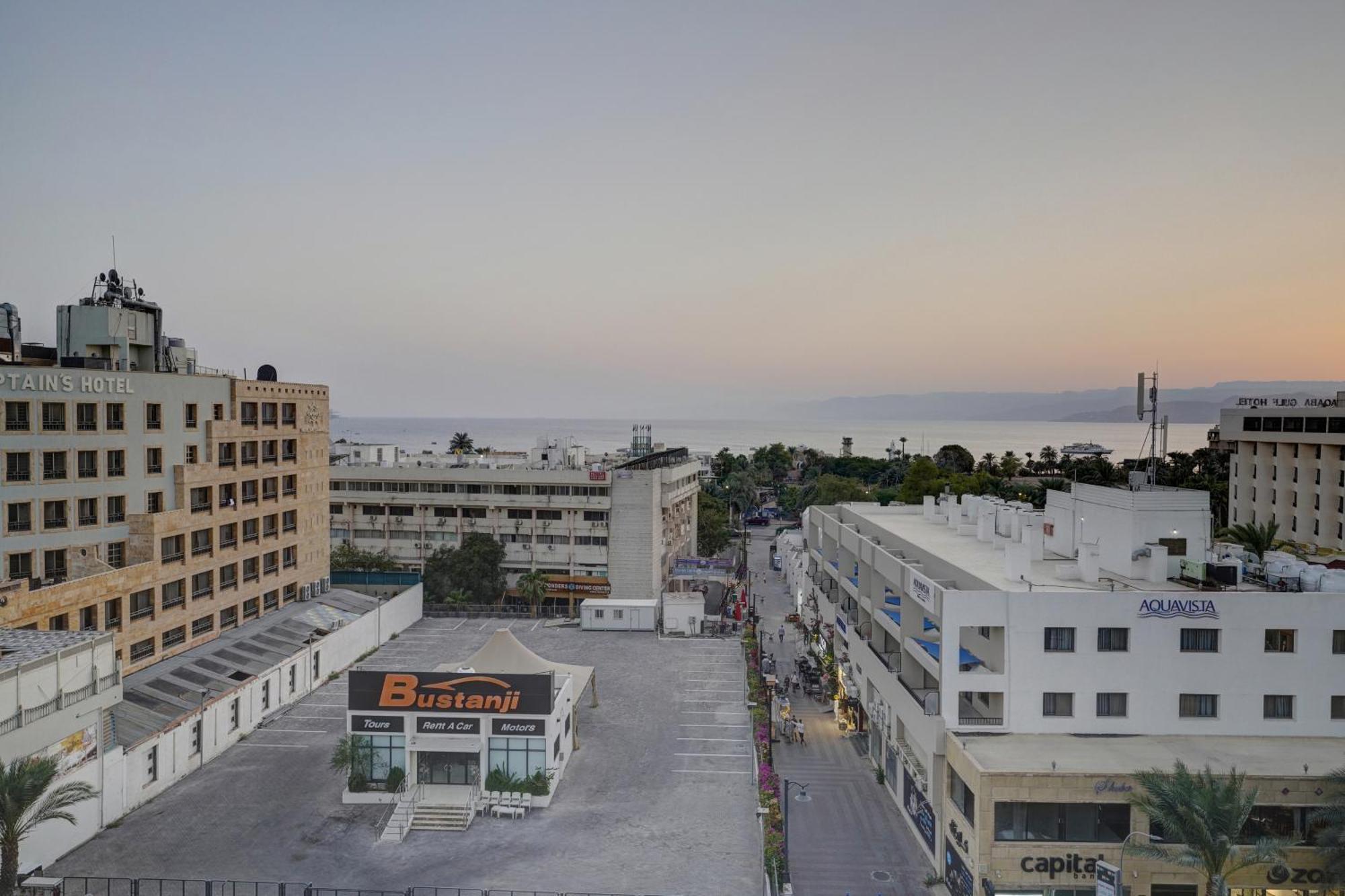The Loft Hotel By Fhm Aqaba Ngoại thất bức ảnh